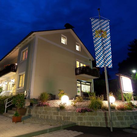 Landgasthof Am Sonnenhang Vohenstrauss Exterior photo