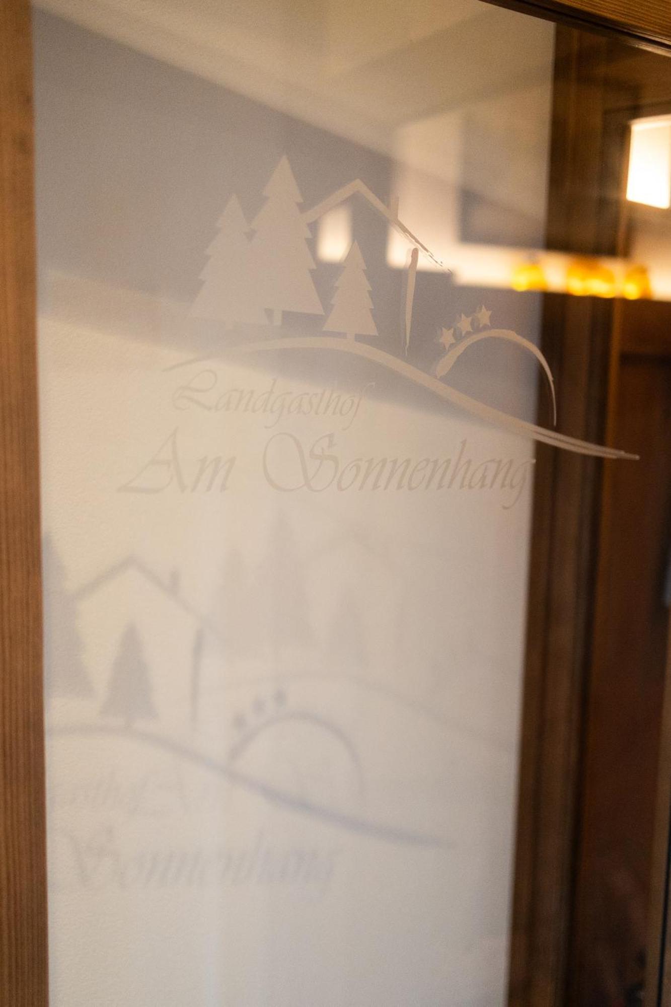 Landgasthof Am Sonnenhang Vohenstrauss Exterior photo